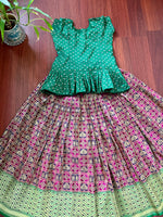 Load image into Gallery viewer, Dahlia Green - Lehenga Set
